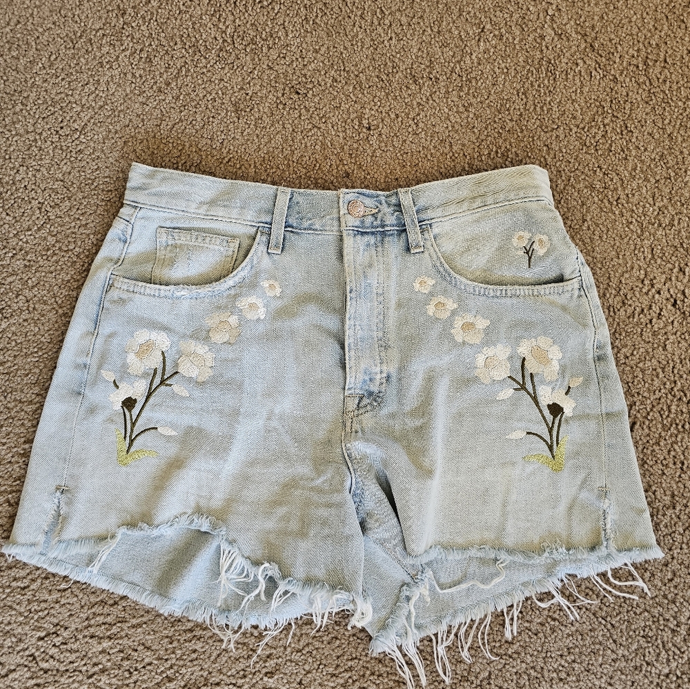 7 For All Mankind NWOT Easy Ruby High Waisted Cust Off Shorts